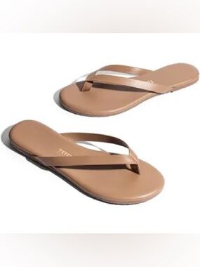 TKEES Women's Beachbum Flip Flop Sandals. Leather Upper. Round Toe. Size 9 Med